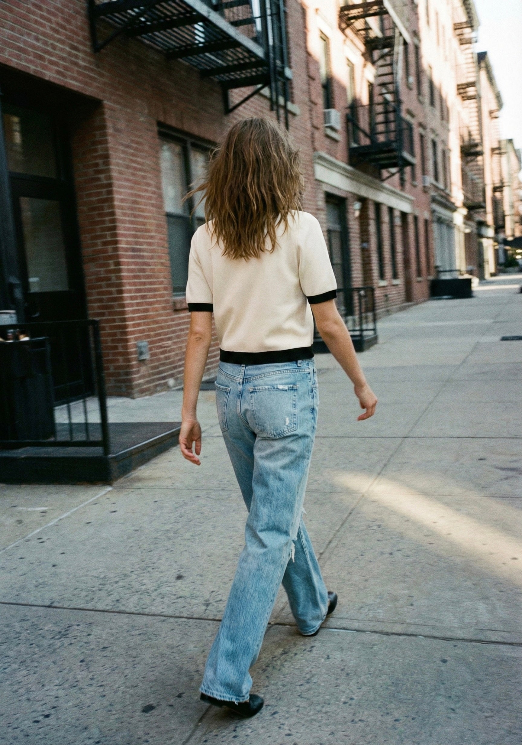 CARDIGAN CONTRASTÉ À BOUTONS DORÉS