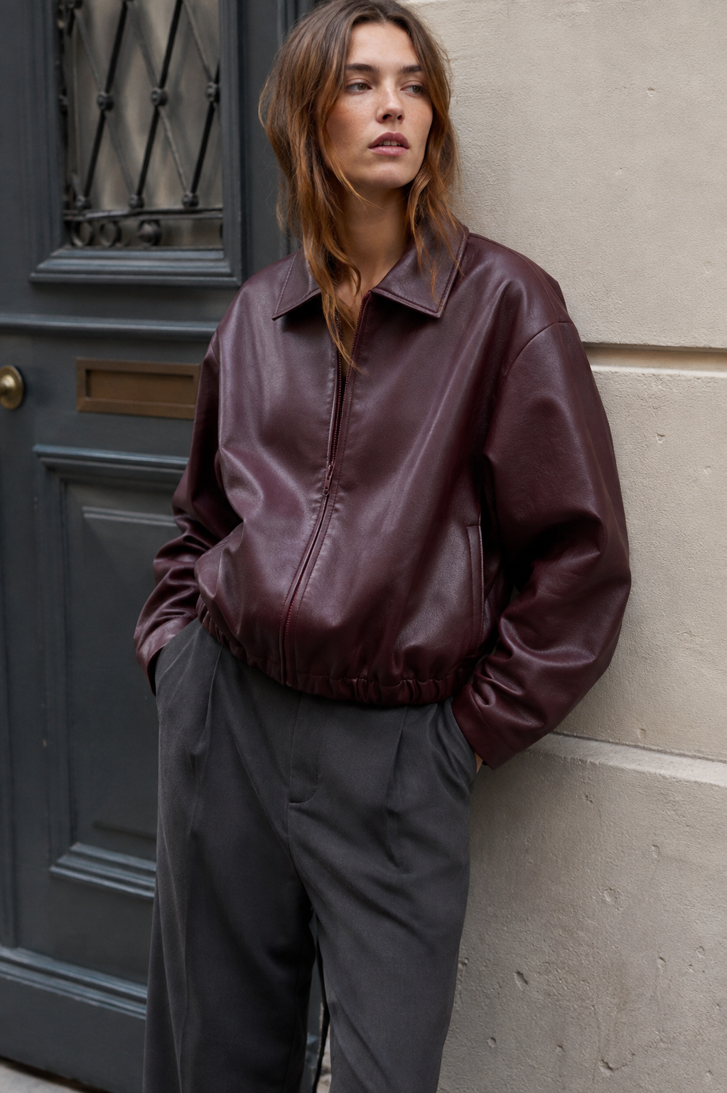 BLOUSON BOMBER EFFET CUIR À BASE ÉLASTIQUÉE