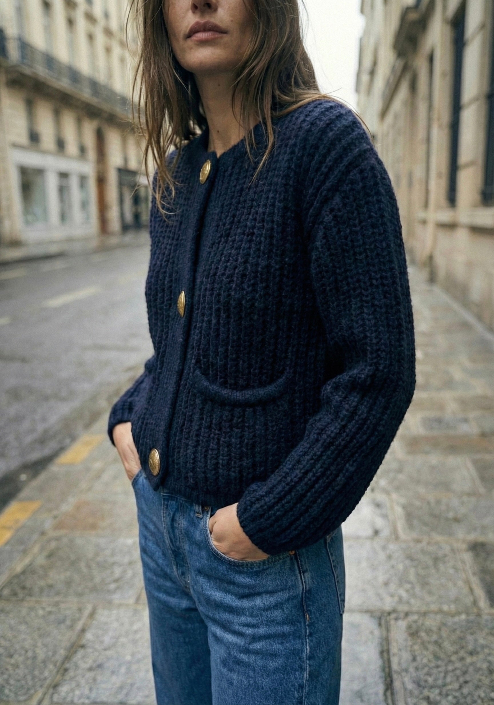 CARDIGAN STRUCTURÉ À BOUTONS DORÉS