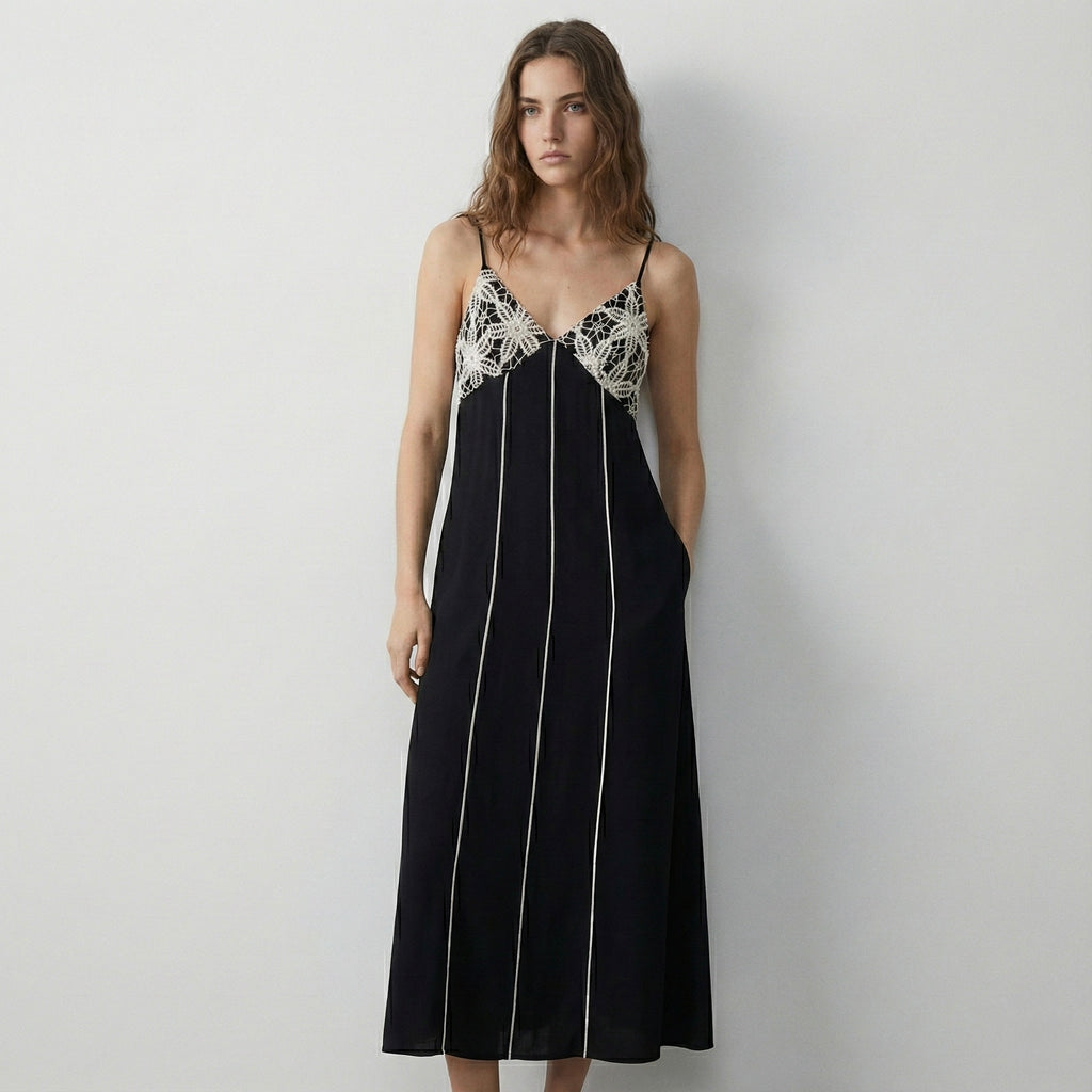 ROBE LÉGÈRE À BRETELLES LIEN