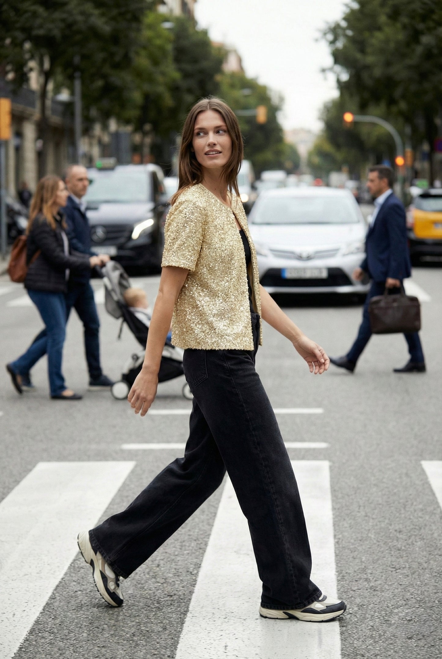 TOP EN MAILLE À SEQUINS