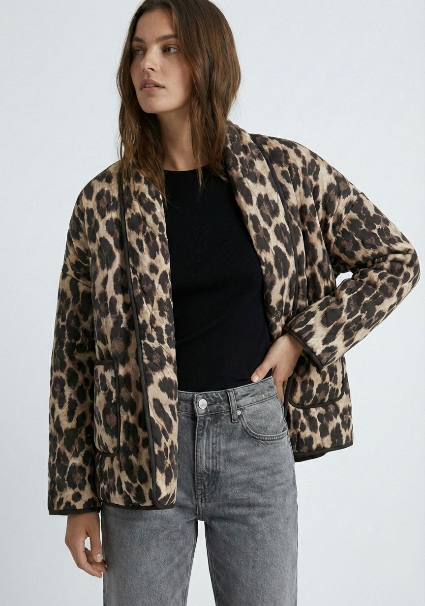 VESTE COURTE MOTIF LÉOPARD STRUCTURÉE