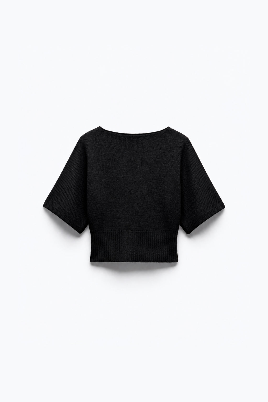 PULL COURT EN MAILLE CINTRÉ