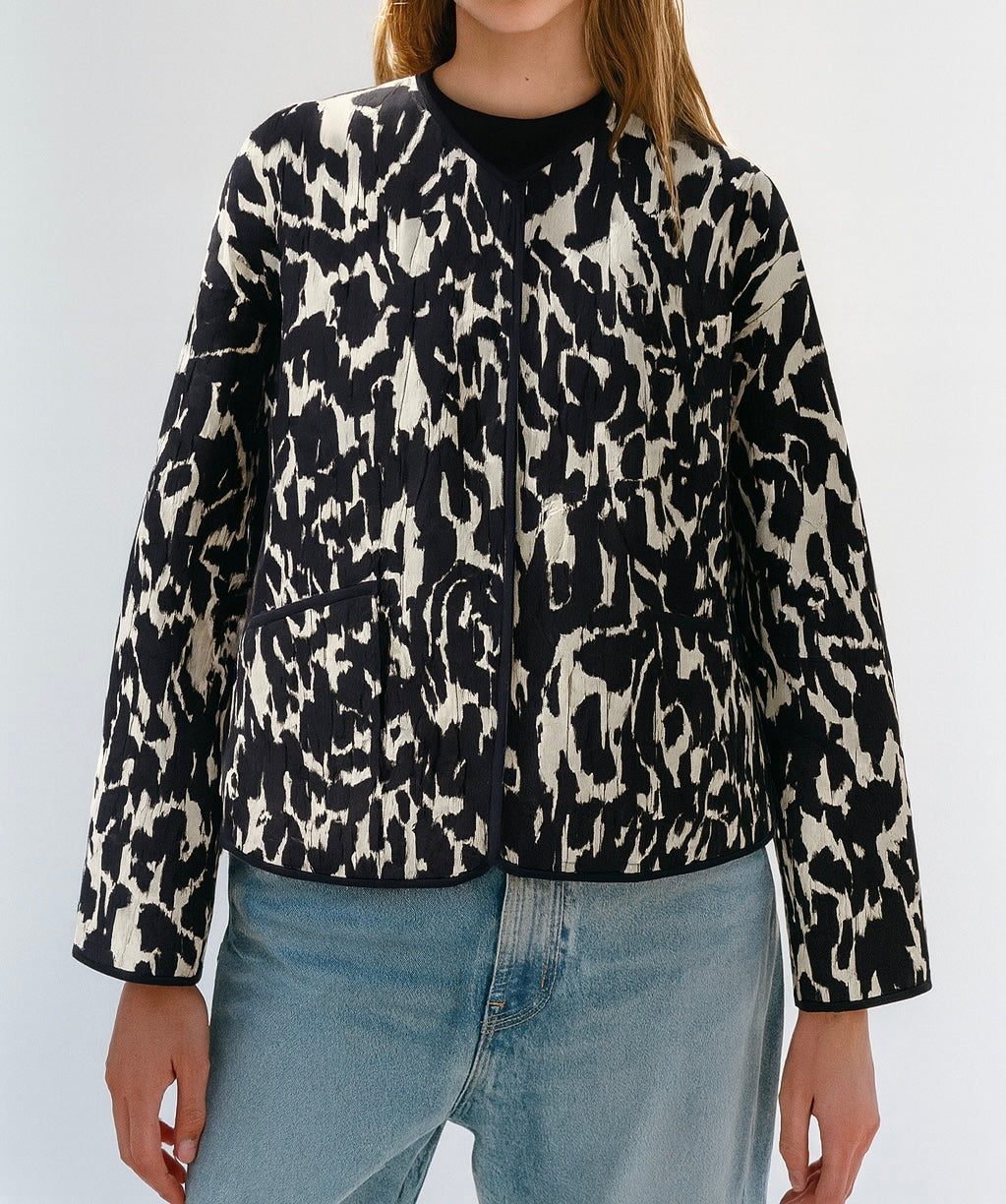 BLOUSON MATELASSÉ IMPRIMÉ IKAT