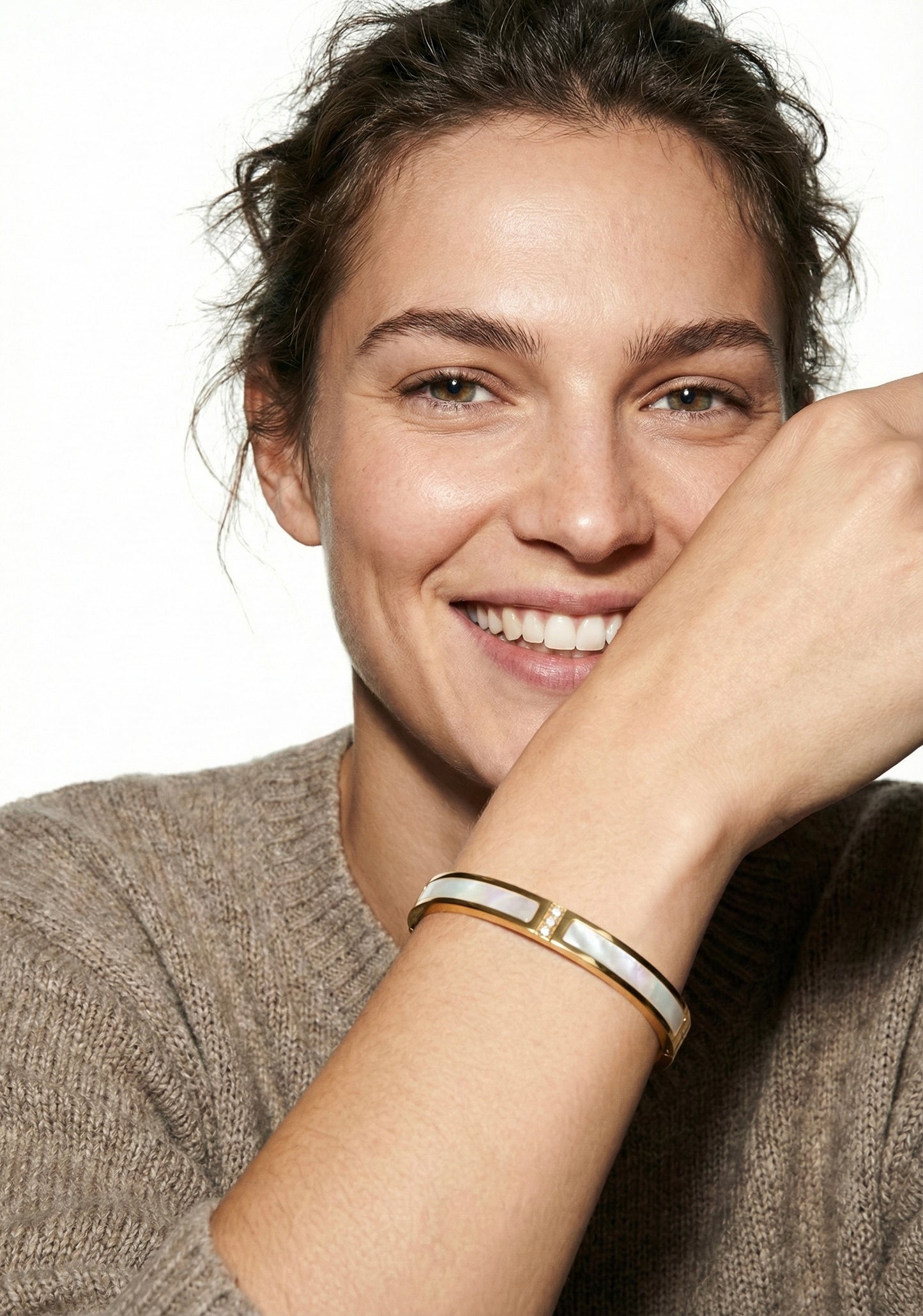 Stainless steel bracelets • Women