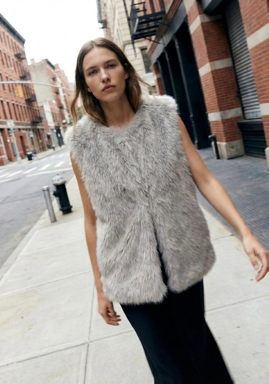 GILET SANS MANCHES EFFET FOURRURE