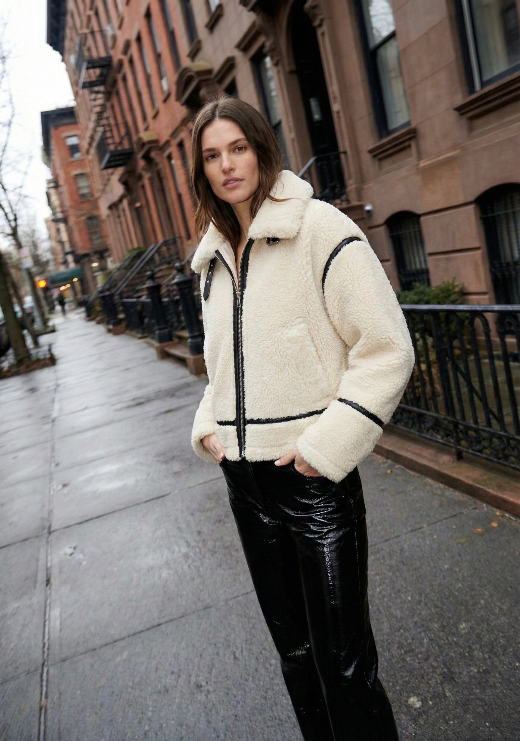 GIACCA EFFETTO LANA CON COLLO A REVERS