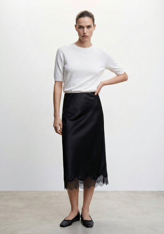 JUPE MIDI SATINÉE À FINITION DENTELLE