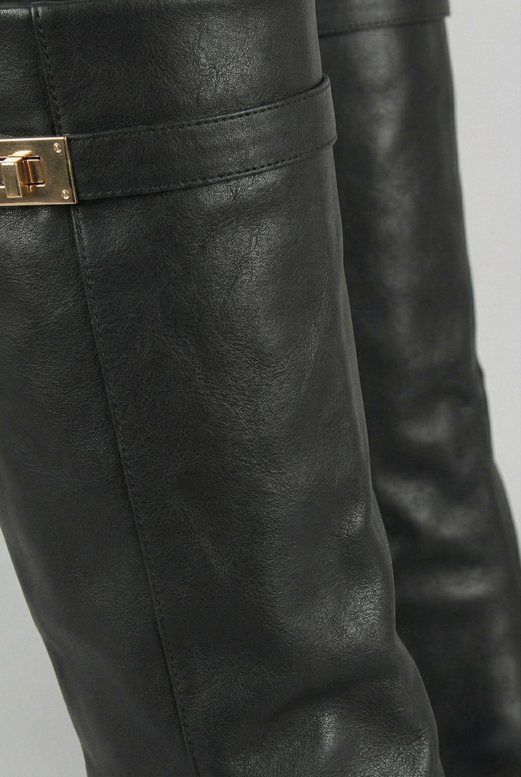 BOTTES HAUTES À TALON DROIT ESSENTIEL