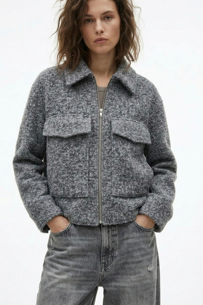 VESTE COURTE EN MAILLE