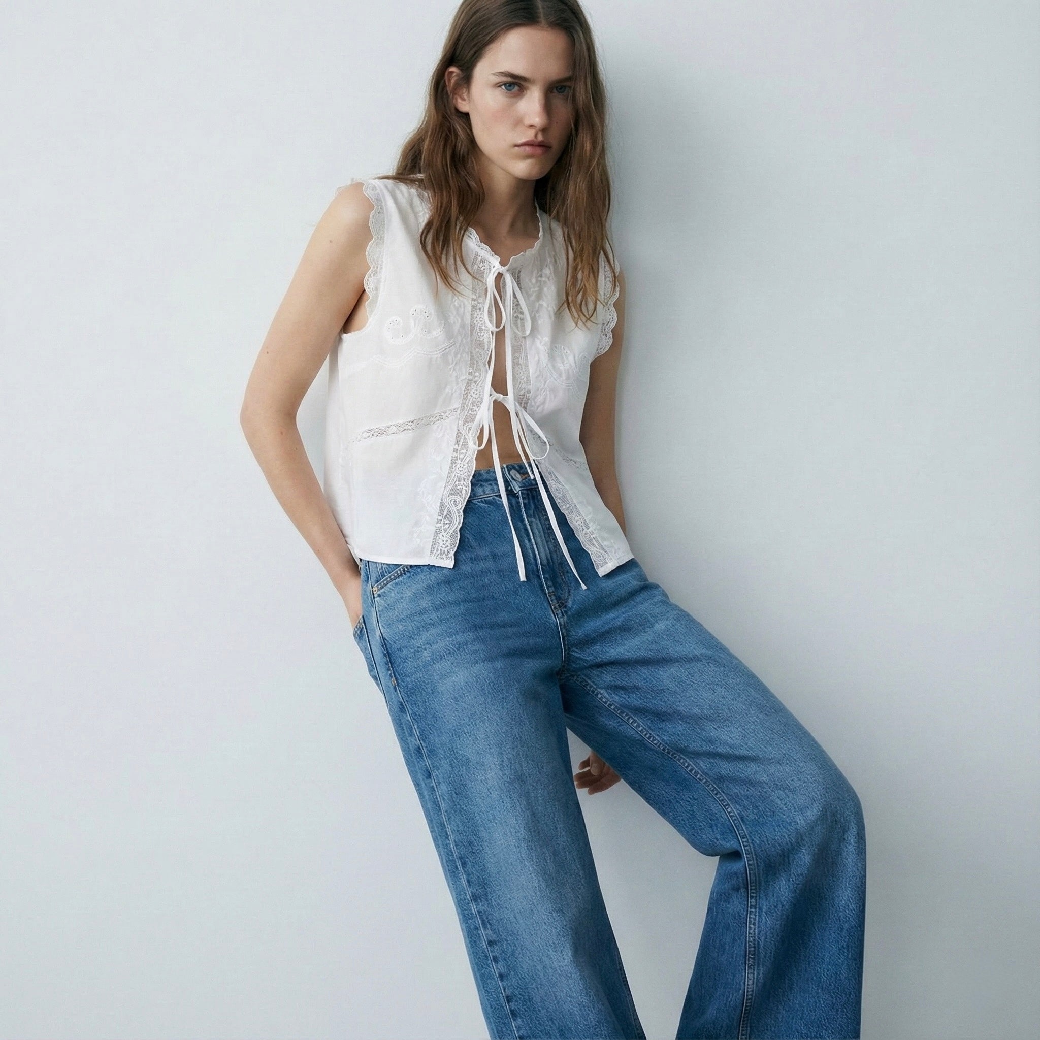 GILET EN BRODERIE ANGLAISE