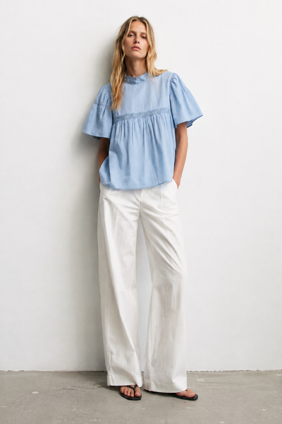 BLOUSE COURTE COL ROND SMOCKÉ