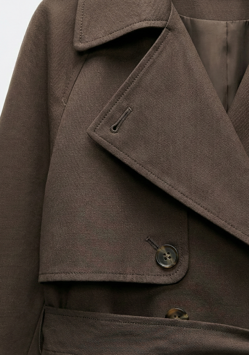 VESTE CROISÉE À CEINTURE STRUCTURÉE