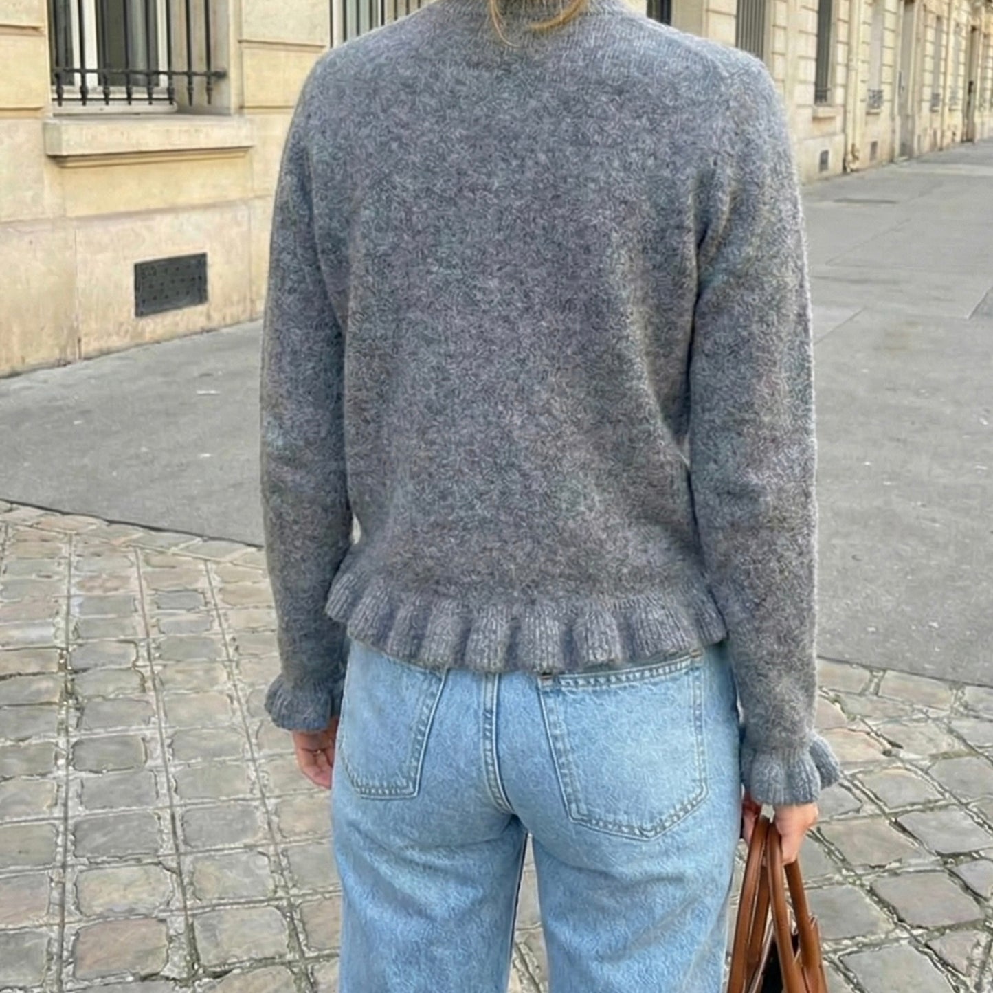 CARDIGAN AJUSTÉ À FINITIONS ONDULÉES