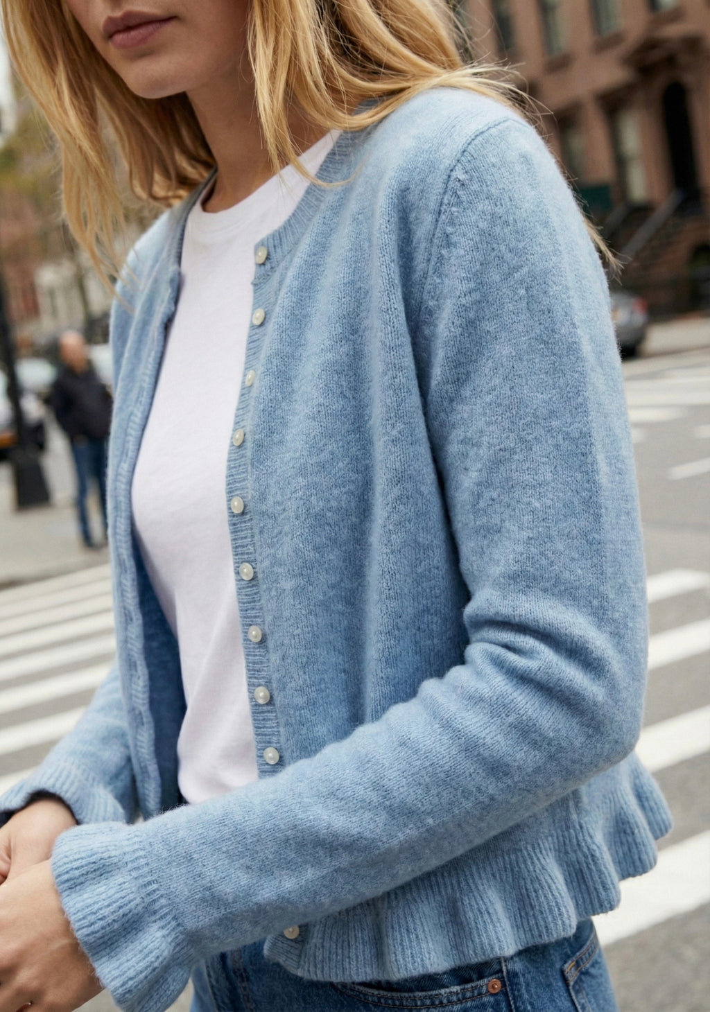 CARDIGAN COURT MAILLE LÉGÈRE À BOUTONS