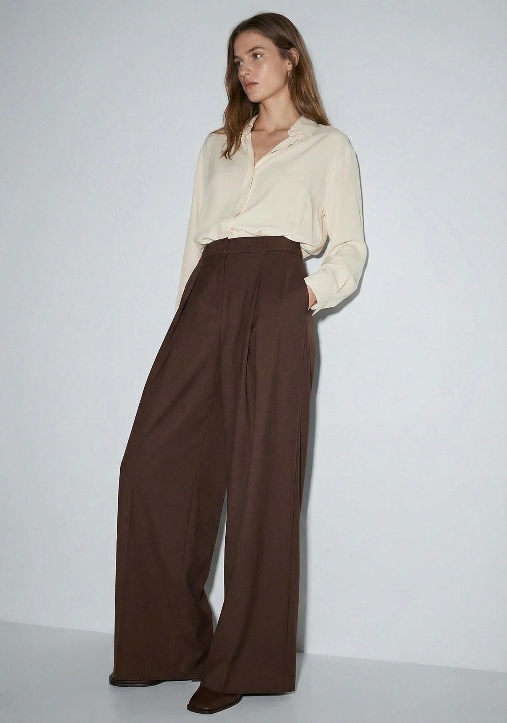 PANTALON FLUIDE À COUPE ÉVASÉE