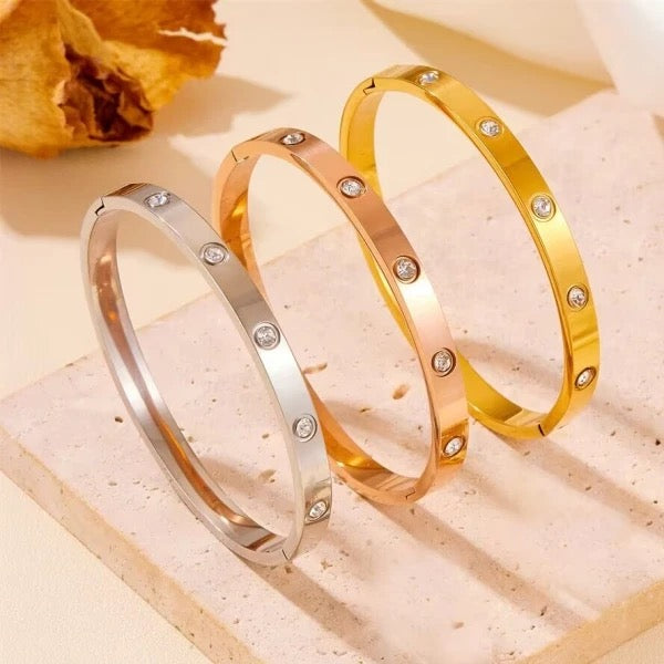 Bracelets en acier inoxydable • Femme