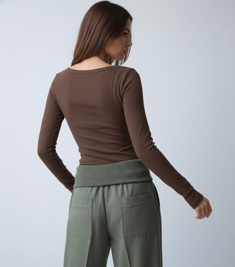 TOP DÉCOLLETÉ ARRONDI TEXTURÉ