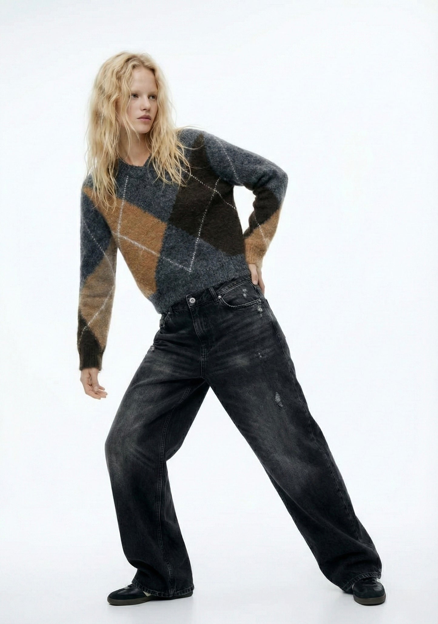 MAGLIA CON MOTIVO A ROMBI