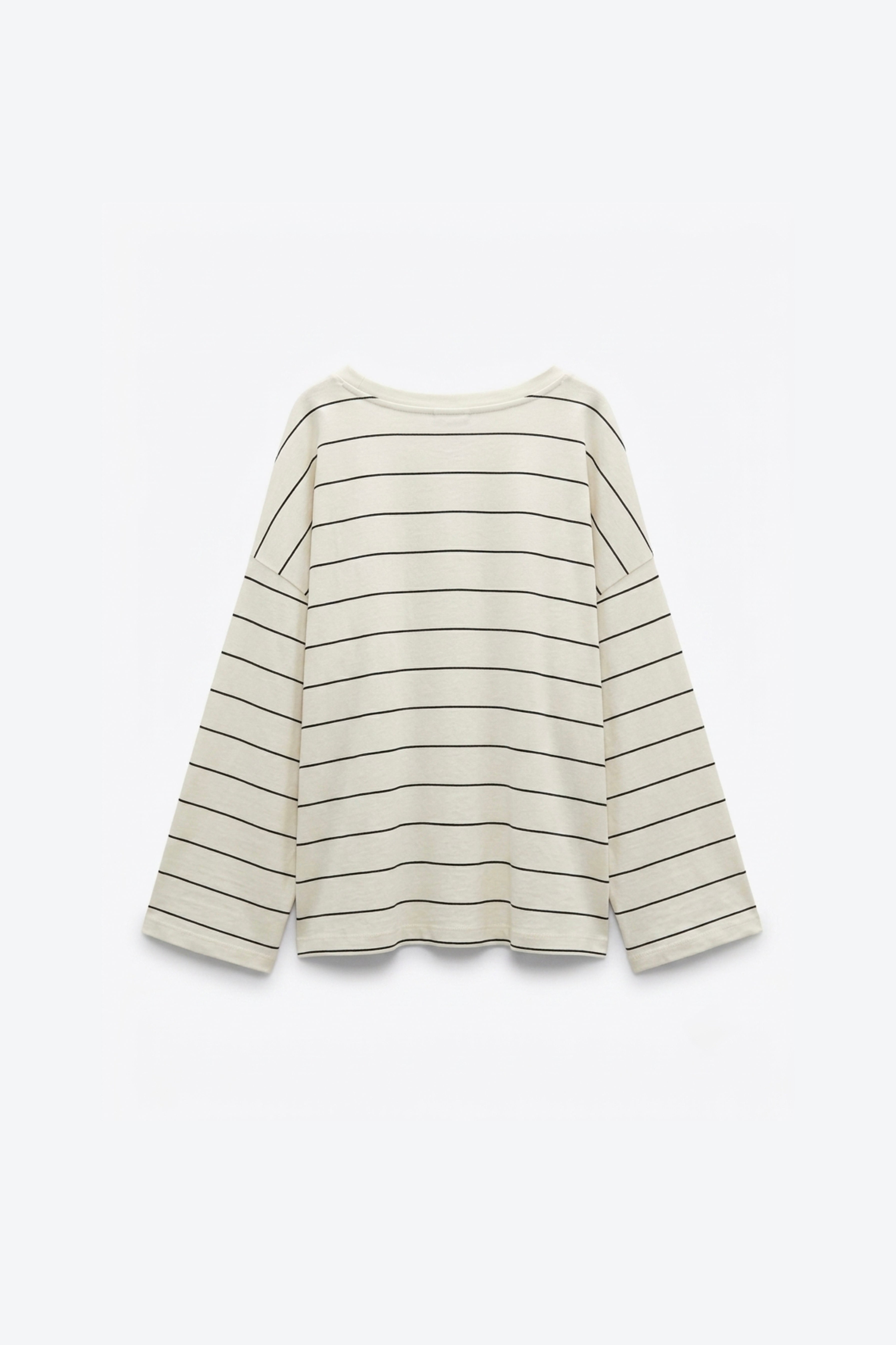 T-SHIRT OVERSIZE À LARGES MANCHES