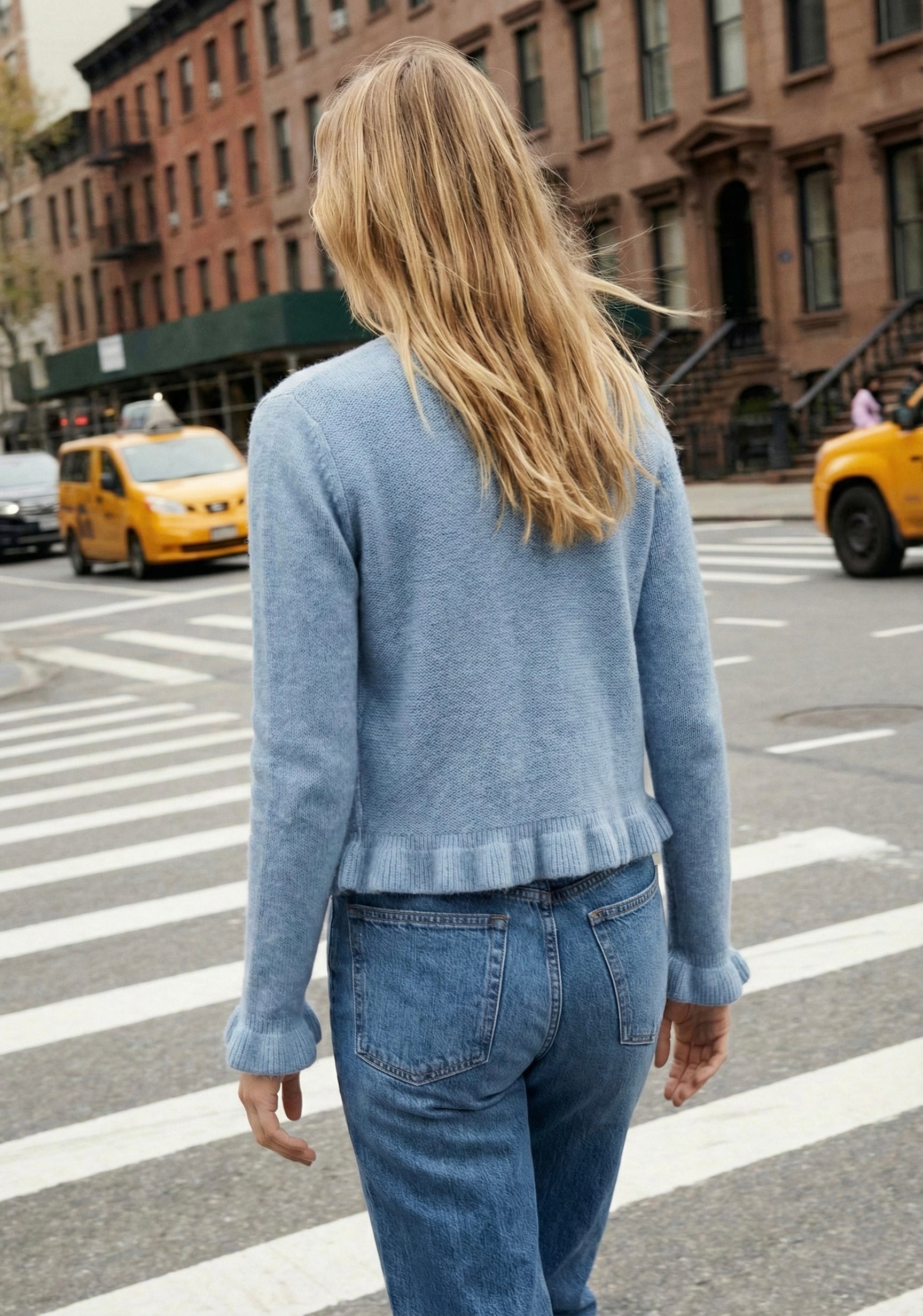 CARDIGAN COURT MAILLE LÉGÈRE À BOUTONS