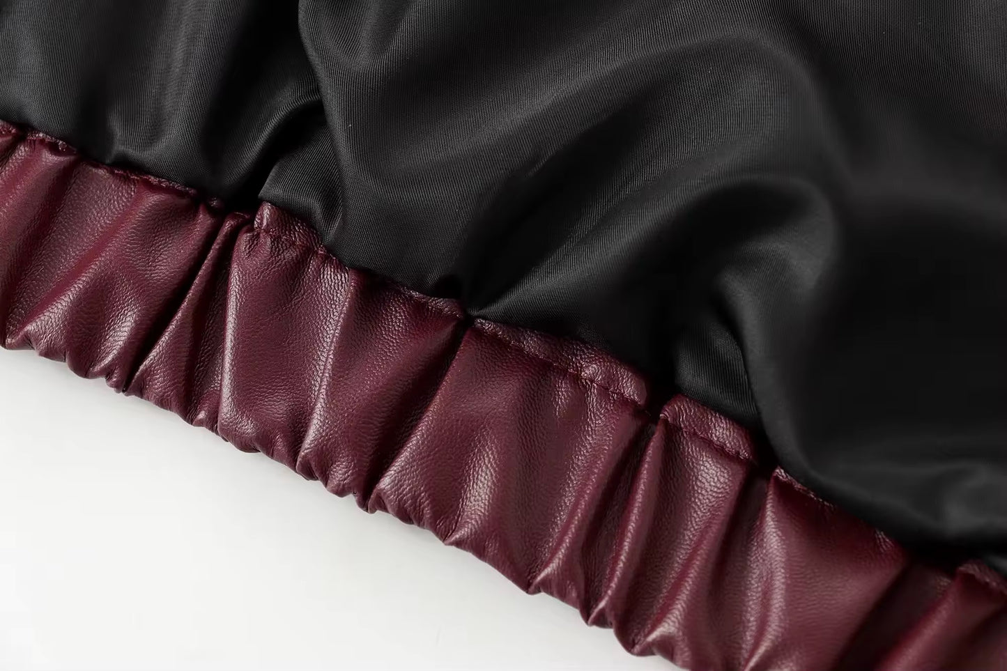 Veste courte en cuir PU bordeaux à fermeture éclair