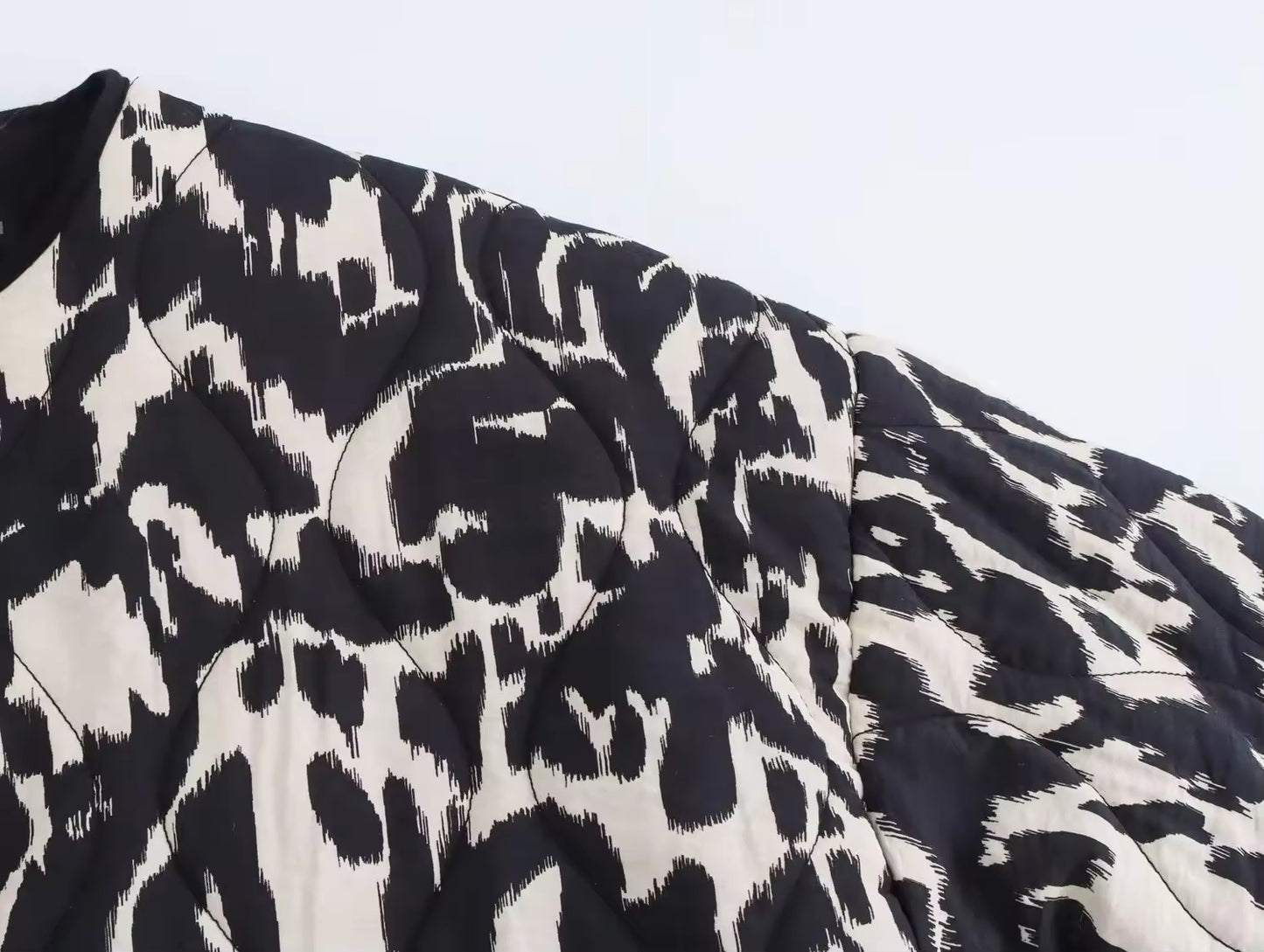 Animal pattern jacket • Women 