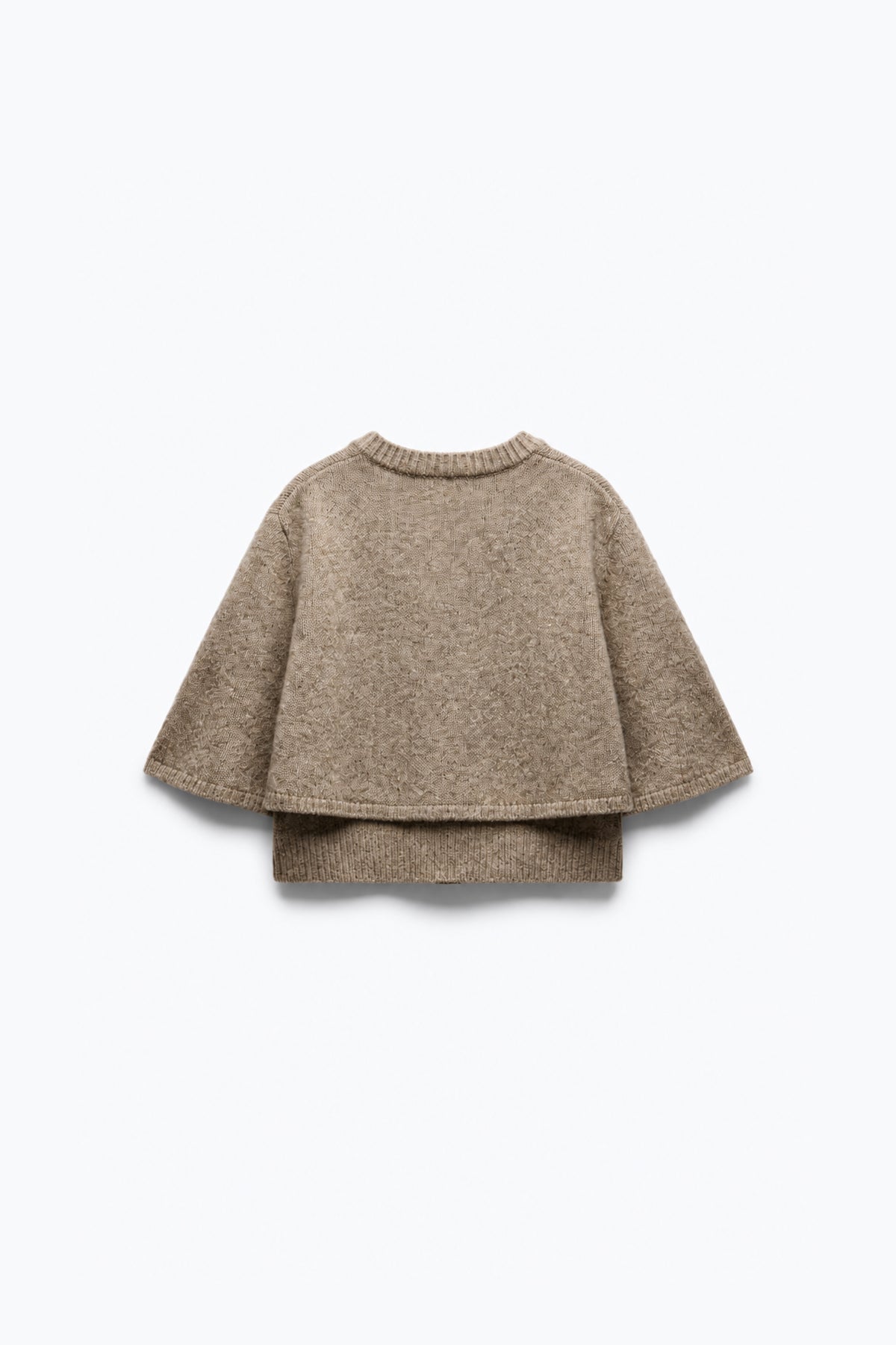 BUTTON-DOWN CAPE IN TEXTURED KNIT