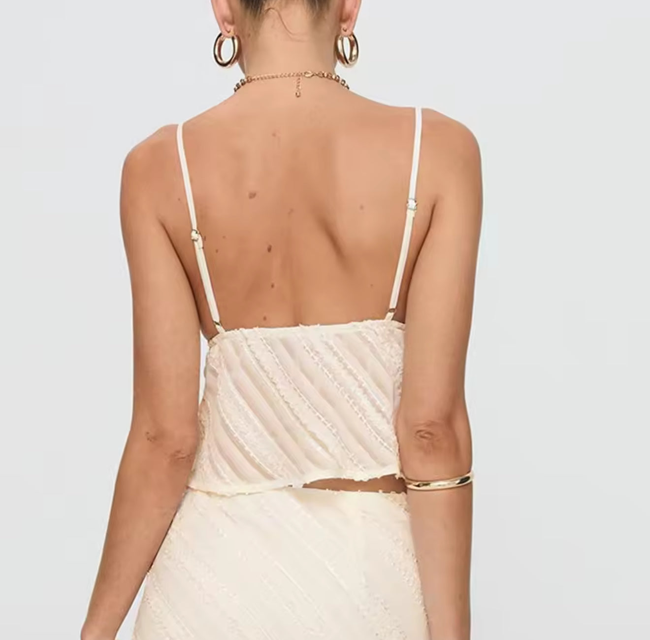 TOP À VOLANTS EN TULLE BRODÉ