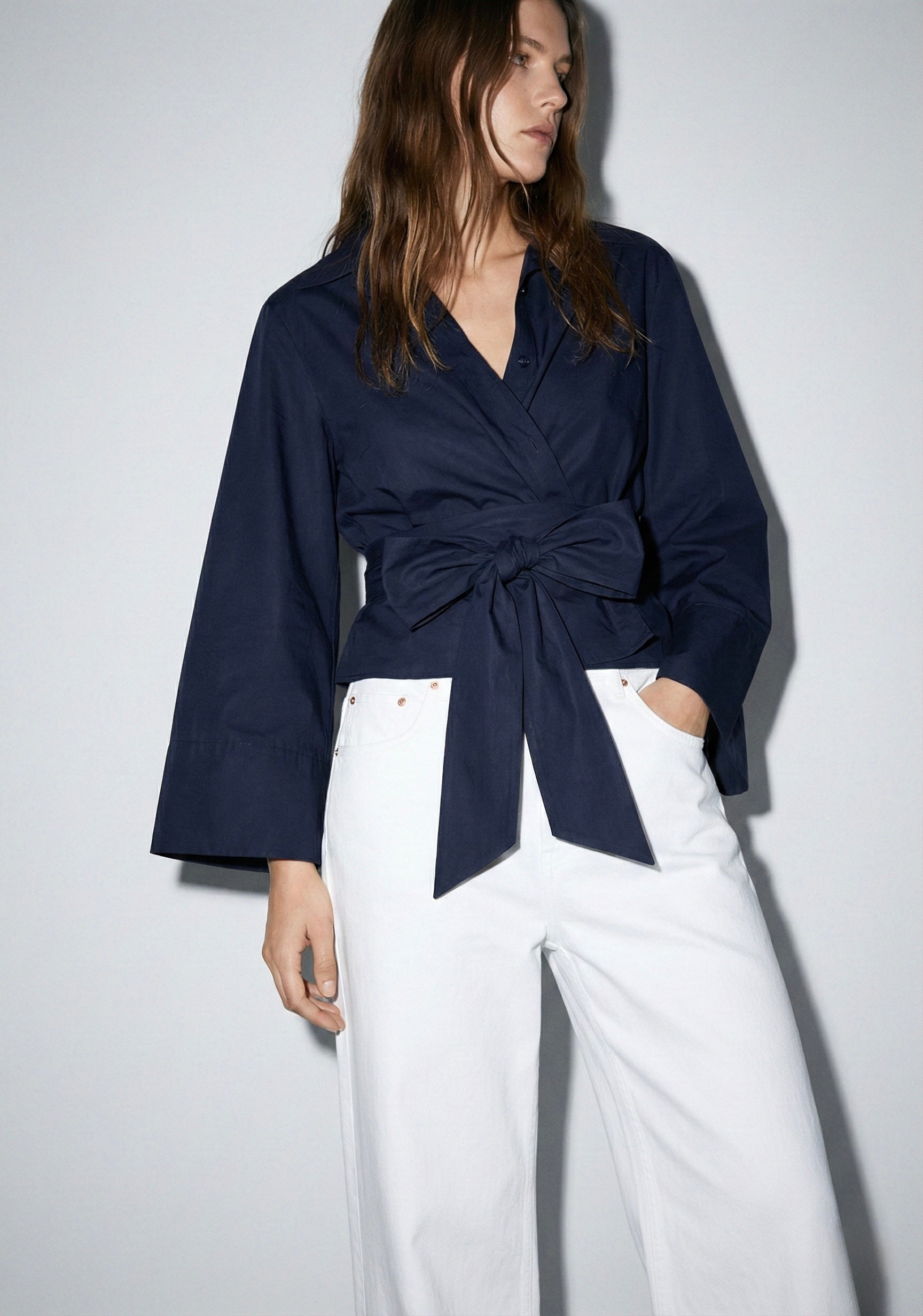 BLOUSE PORTEFEUILLE À CEINTURE