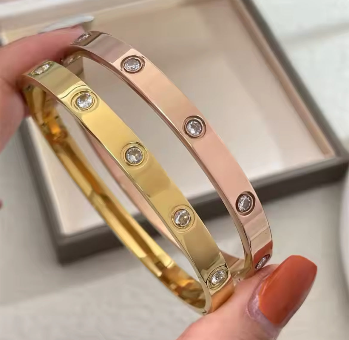 Bracelets en acier inoxydable • Femme