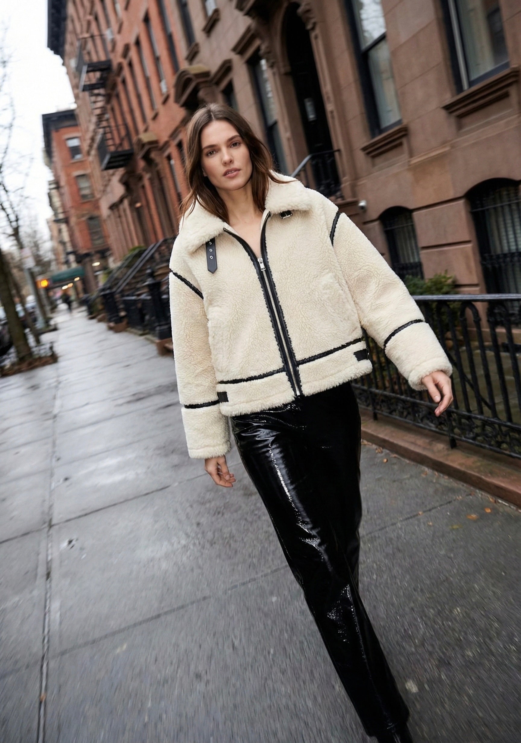 GIACCA EFFETTO LANA CON COLLO A REVERS