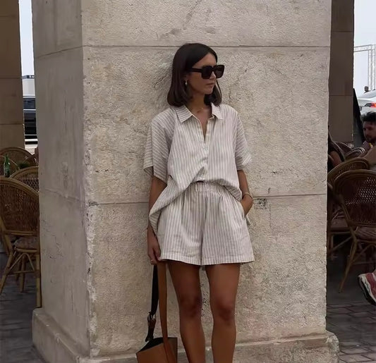 ENSEMBLE CHEMISE ET SHORT EFFET LIN