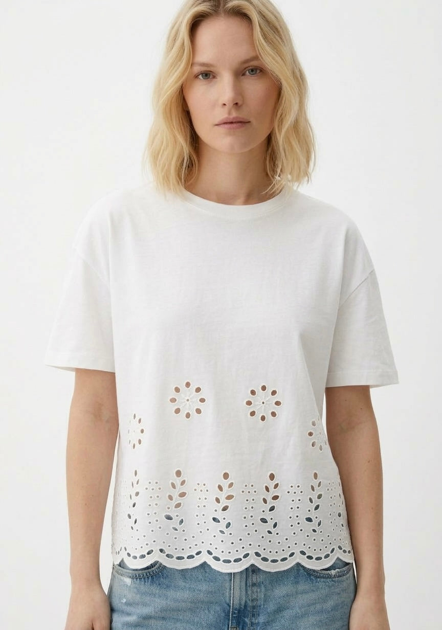 T-SHIRT À BRODERIE ANGLAISE
