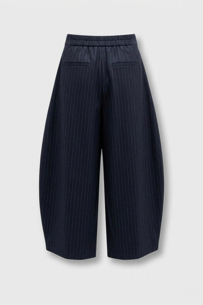 PANTALON RAYÉ À PLIS