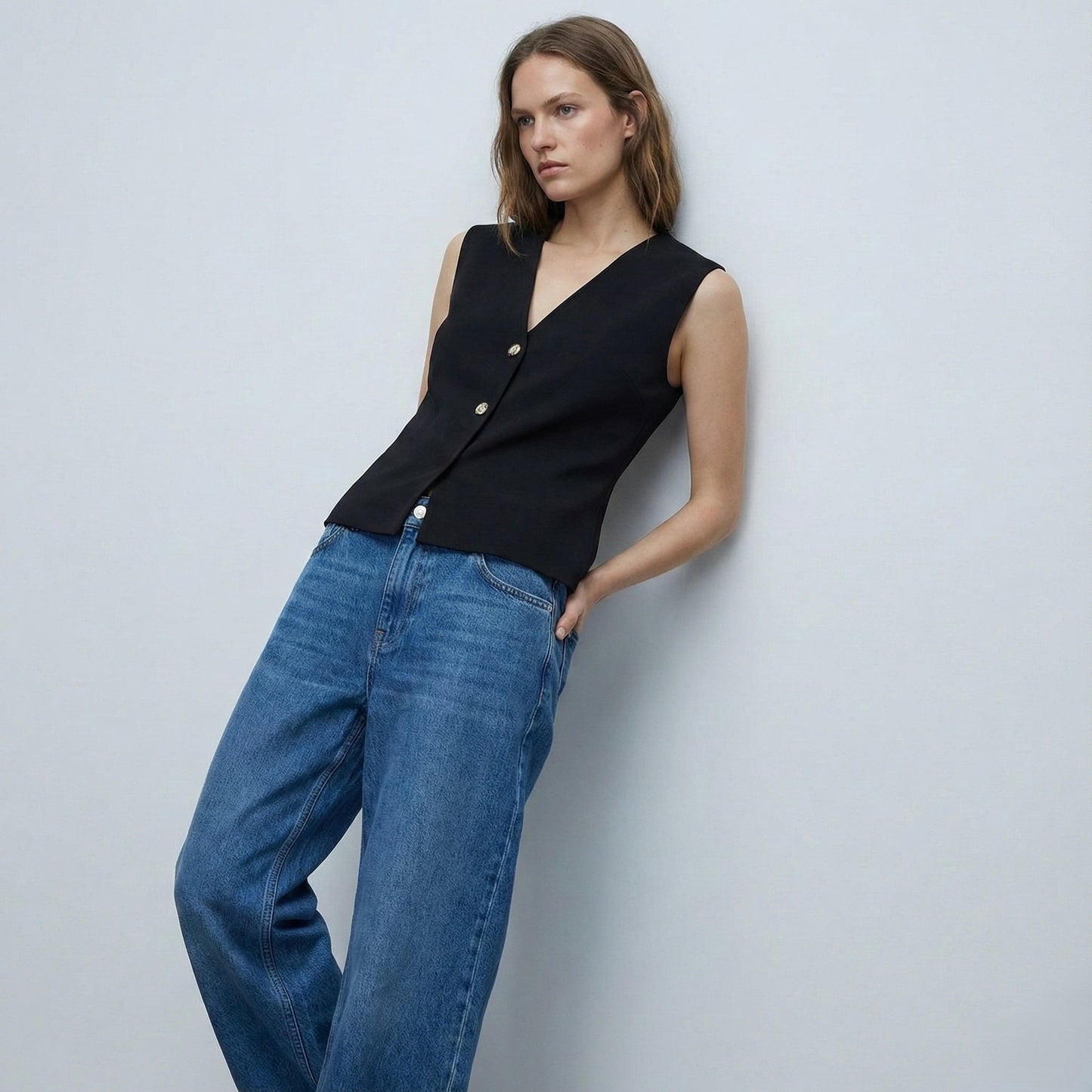 GILET À BOUTONNAGE ASYMÉTRIQUE