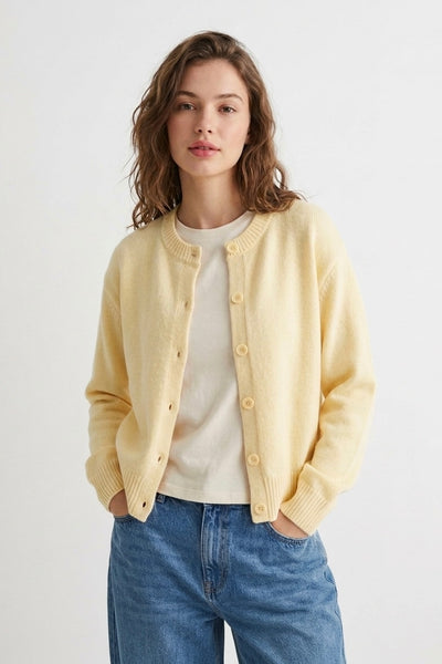 CARDIGAN MAILLE AJUSTÉE BOUTONNAGE FIN