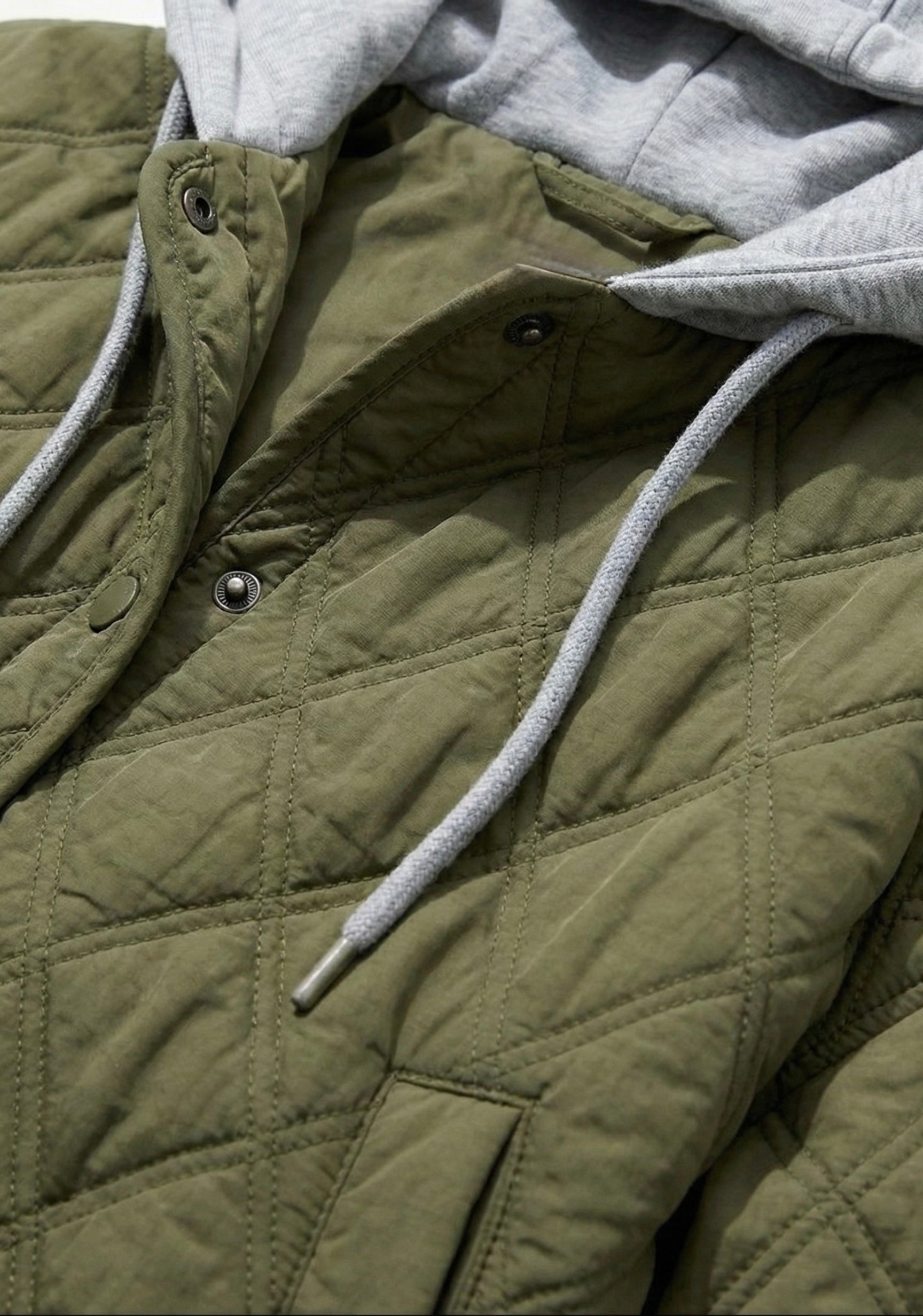 VESTE MATELASSÉE À CAPUCHE