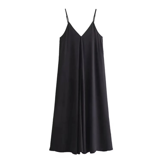ROBE FLUIDE À BRETELLES EN SATIN