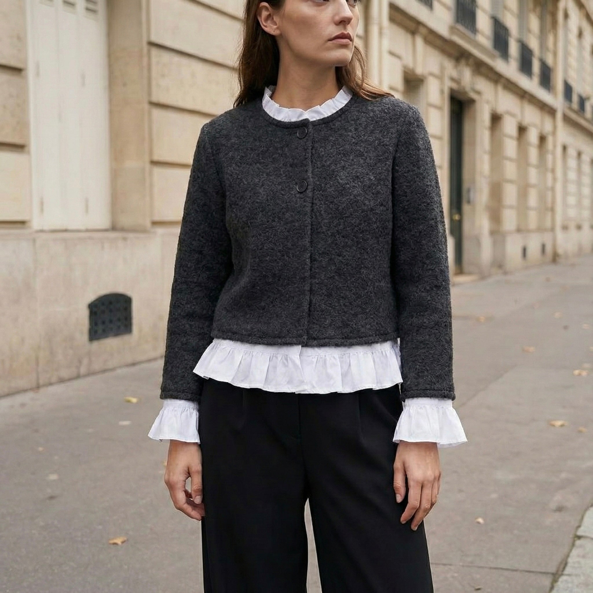 CARDIGAN STRUCTURÉ À VOLANTS INTÉGRÉS