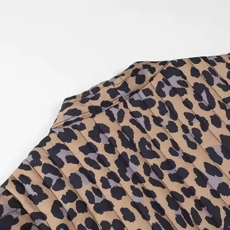 VESTE SANS MANCHES IMPRIMÉE LÉOPARD