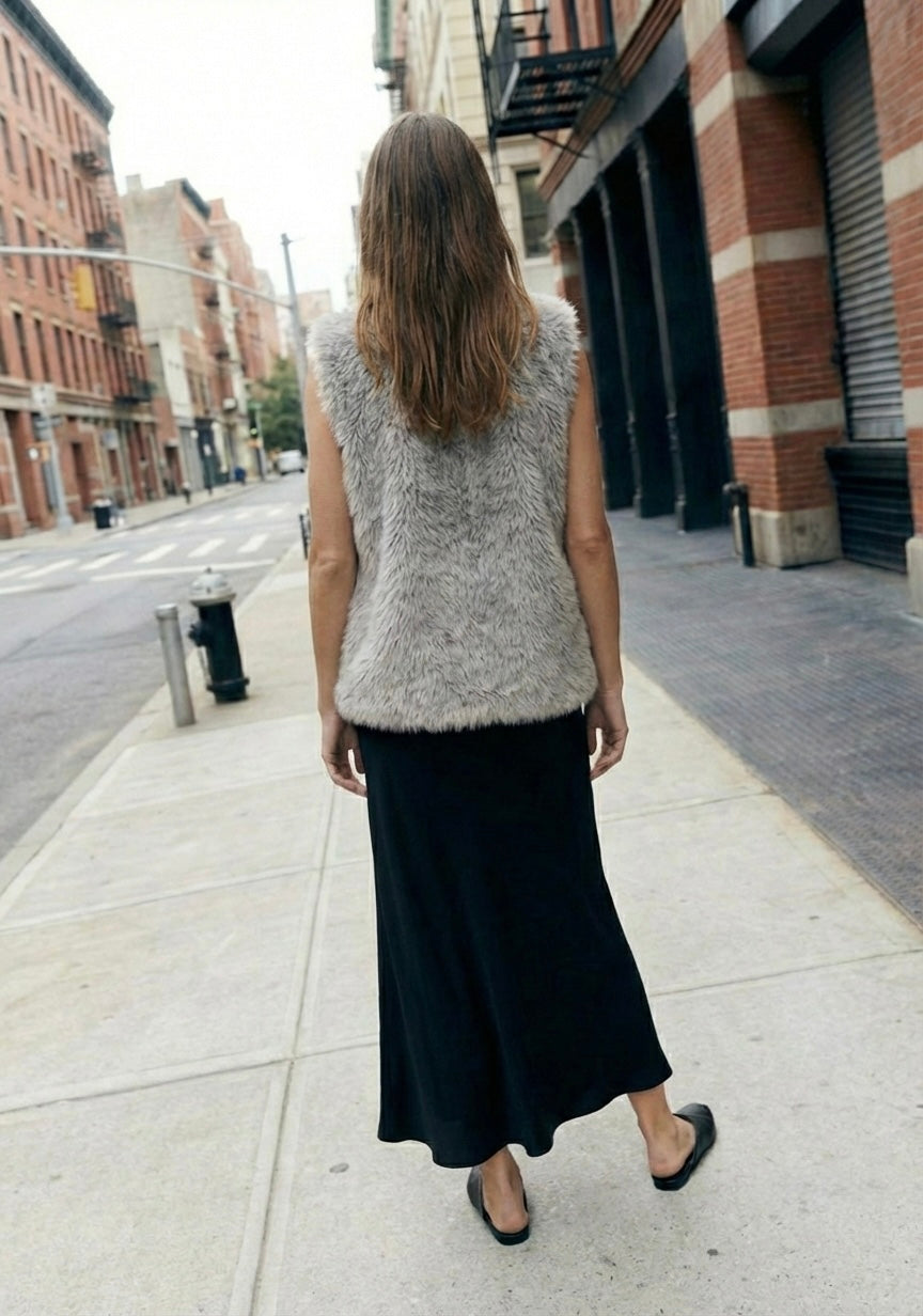 GILET SANS MANCHES EFFET FOURRURE