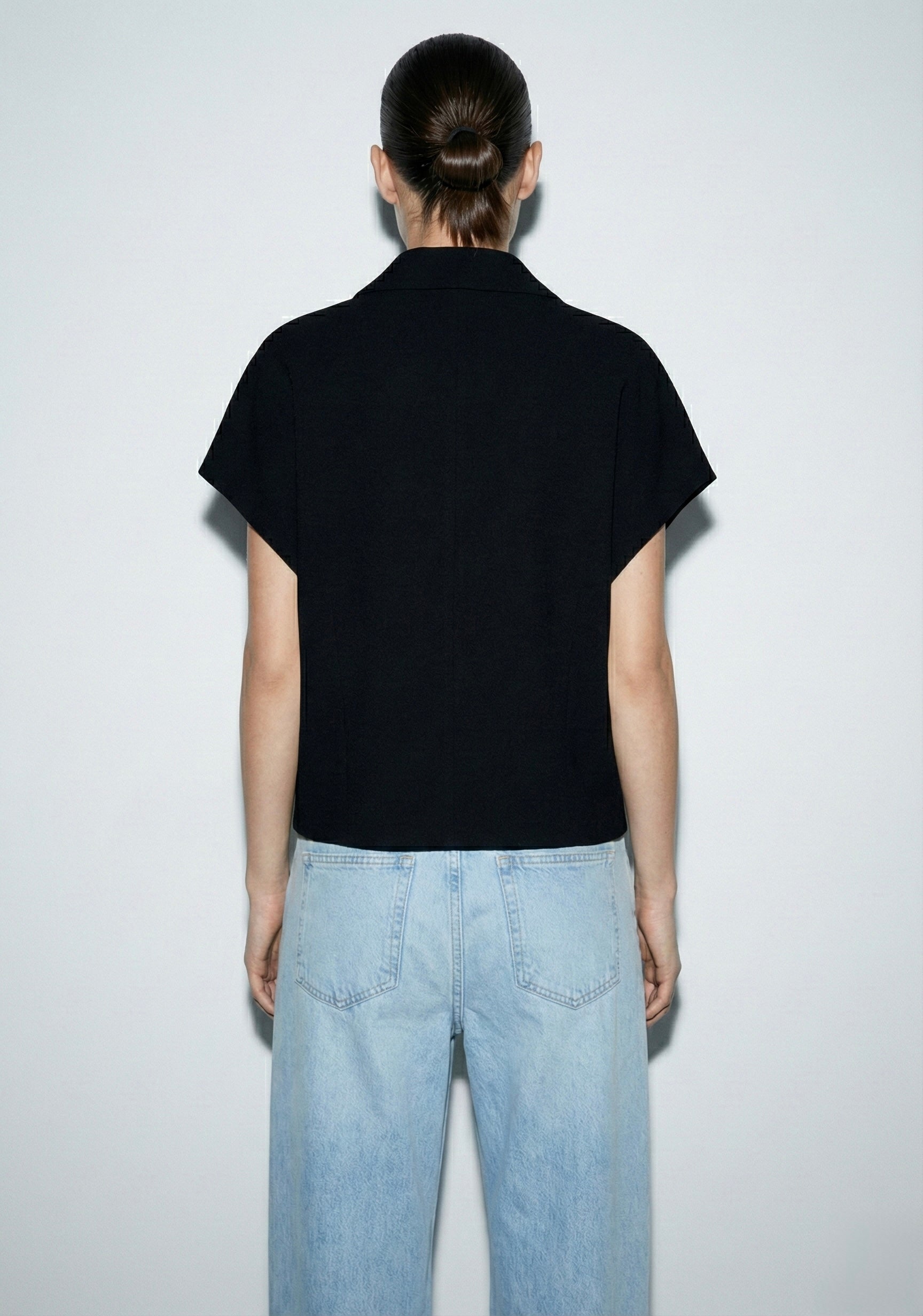 VESTE ZIPPÉE À MANCHES COURTES