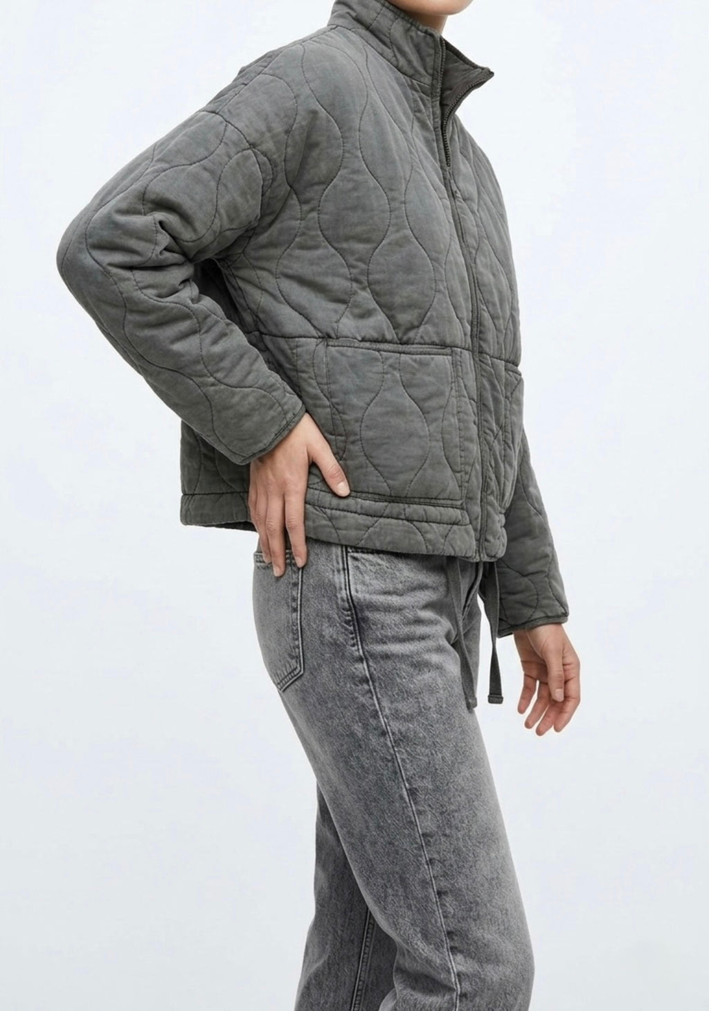 BLOUSON MATELASSÉ OVERSIZE À LIENS