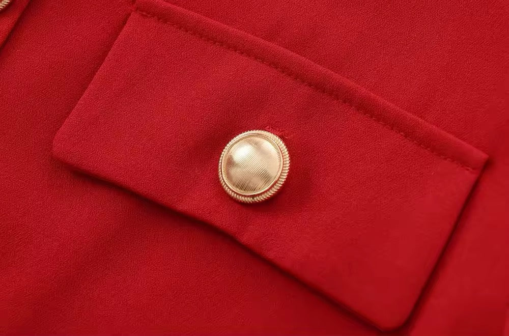 Veste courte avec bouton doré