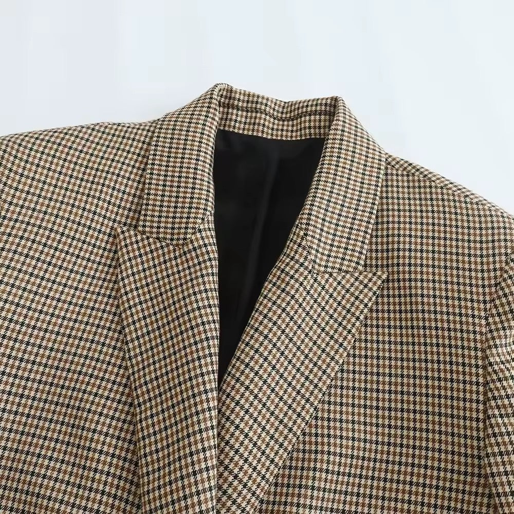 Checked blazer • Women