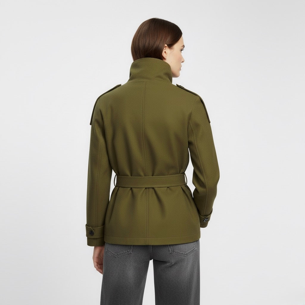 VESTE STRUCTURÉE À COL MONTANT