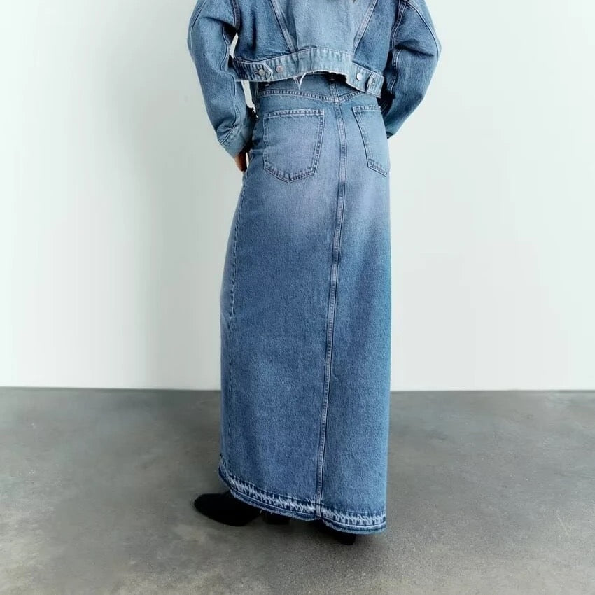 - Jupes en denim