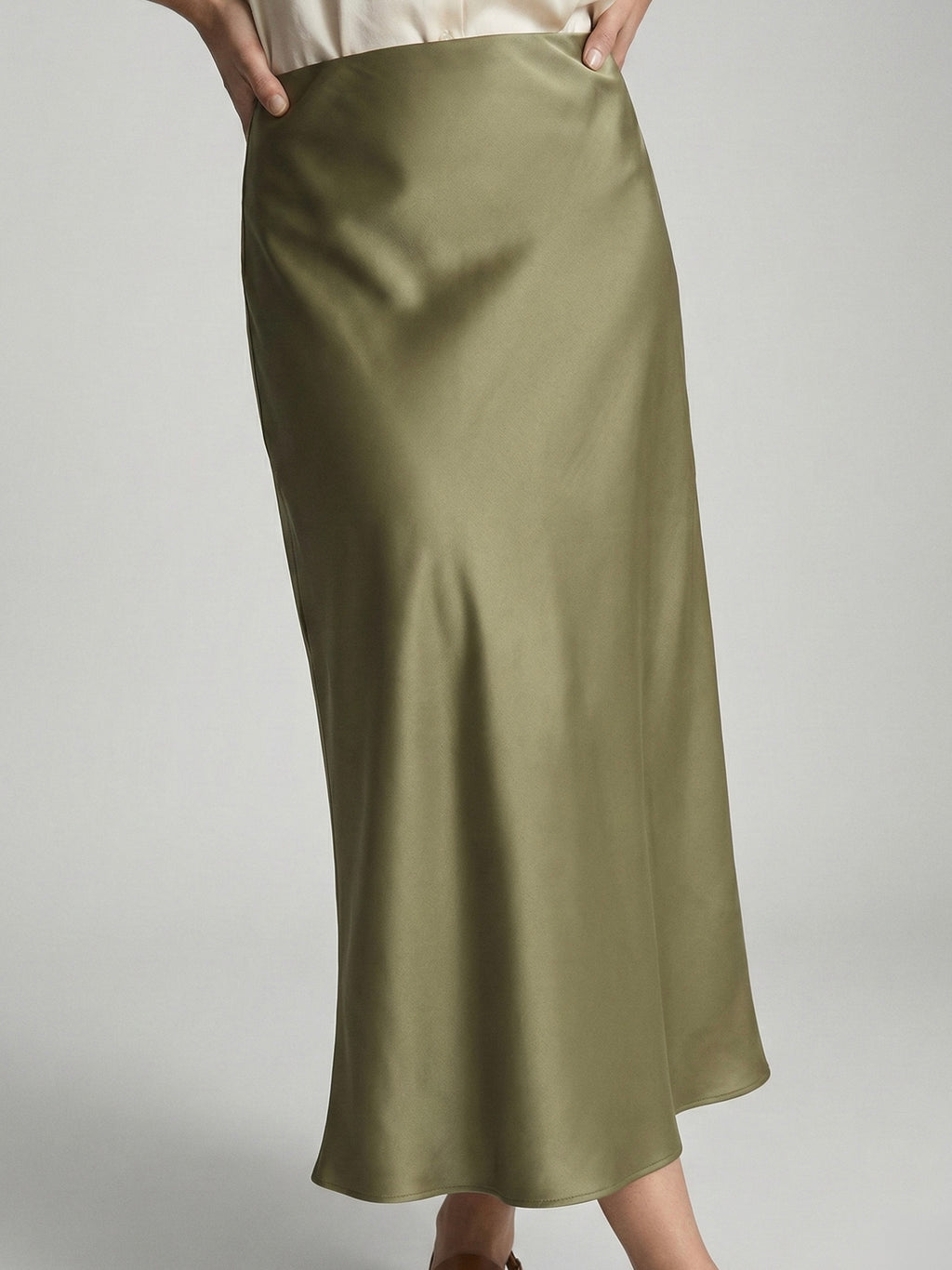 JUPE LONGUE EN SATIN