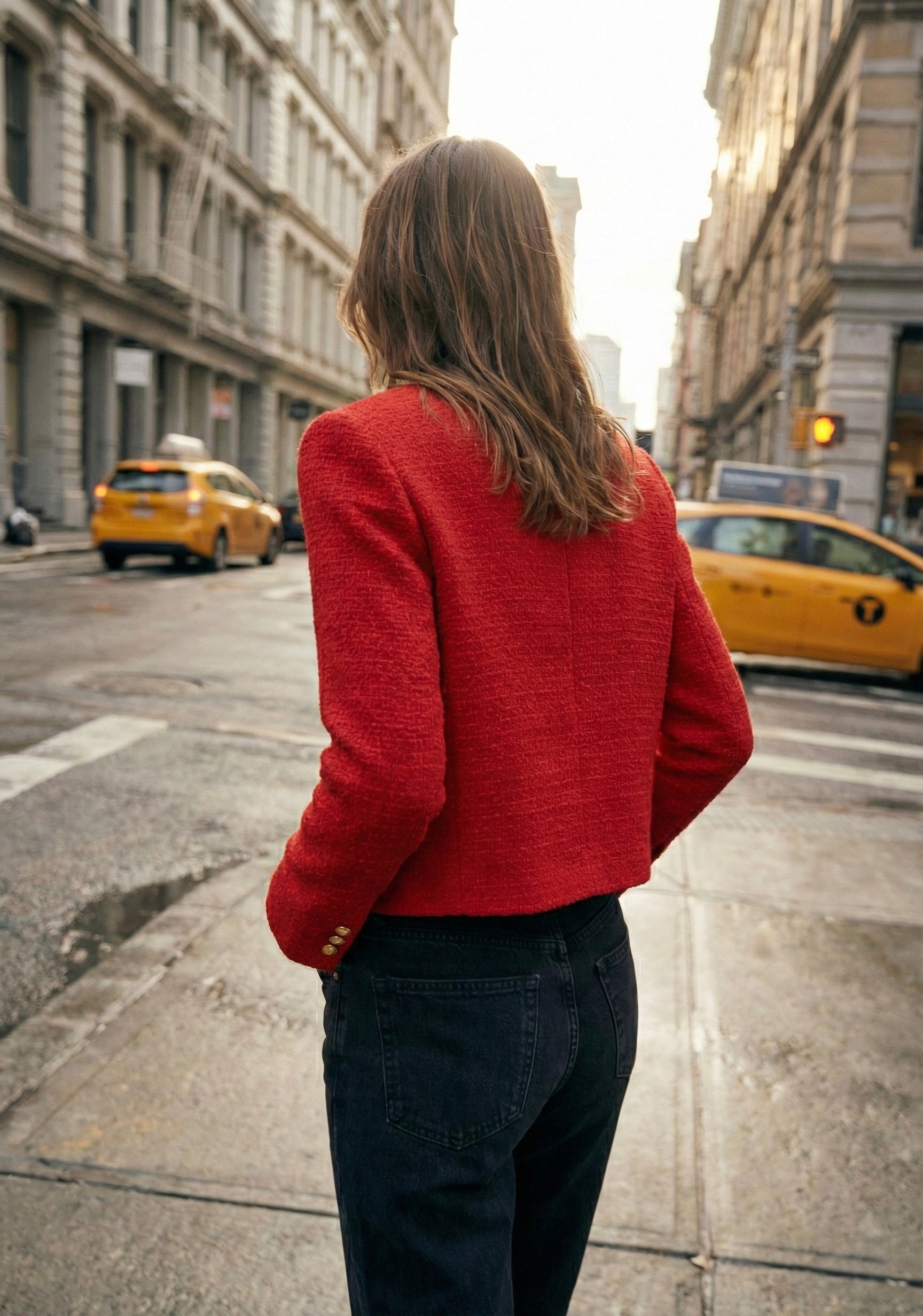 VESTE COURTE TEXTURÉE À DOUBLE BOUTONNAGE